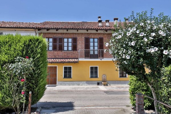 casale in vendita ad Isola d'Asti in zona Piano