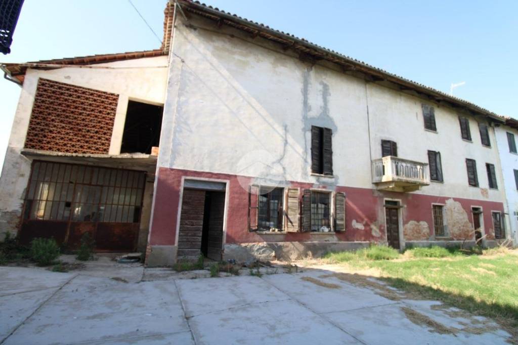 casa semindipendente in vendita ad Isola d'Asti in zona Piano