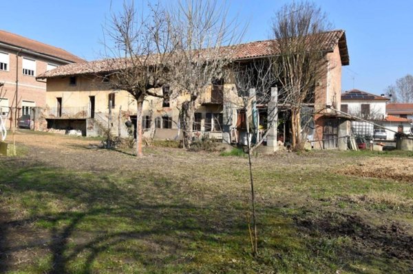 casa indipendente in vendita ad Isola d'Asti in zona Piano