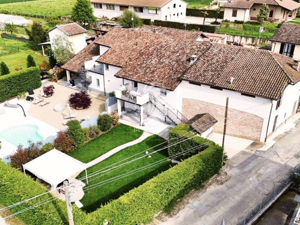 casa indipendente in vendita ad Isola d'Asti in zona Piano