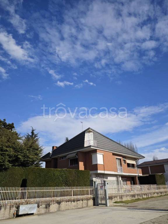 appartamento in vendita ad Isola d'Asti
