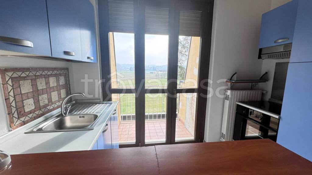 appartamento in vendita ad Isola d'Asti in zona Piano