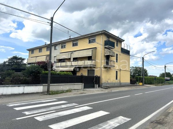 appartamento in vendita ad Isola d'Asti in zona Piano