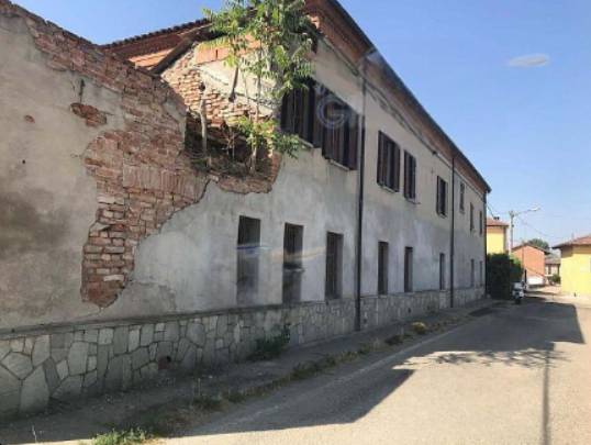 appartamento in vendita ad Isola d'Asti in zona Piano