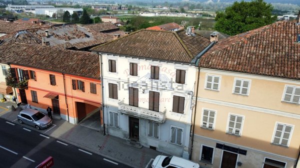 casa indipendente in vendita ad Isola d'Asti