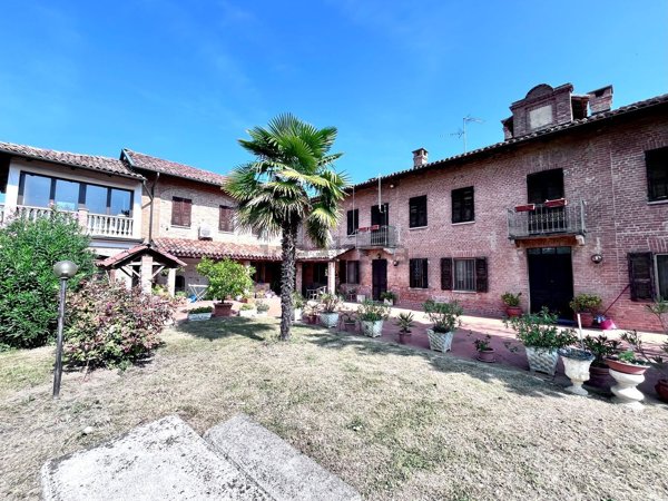 casale in vendita ad Isola d'Asti in zona Mongovone