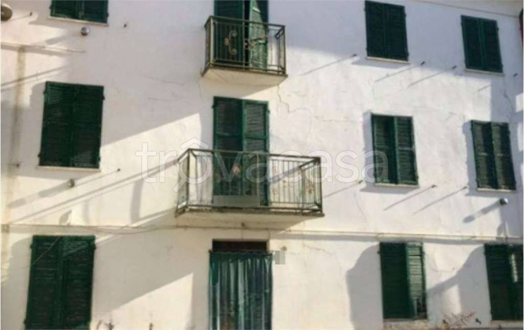 appartamento in vendita ad Isola d'Asti in zona Piano