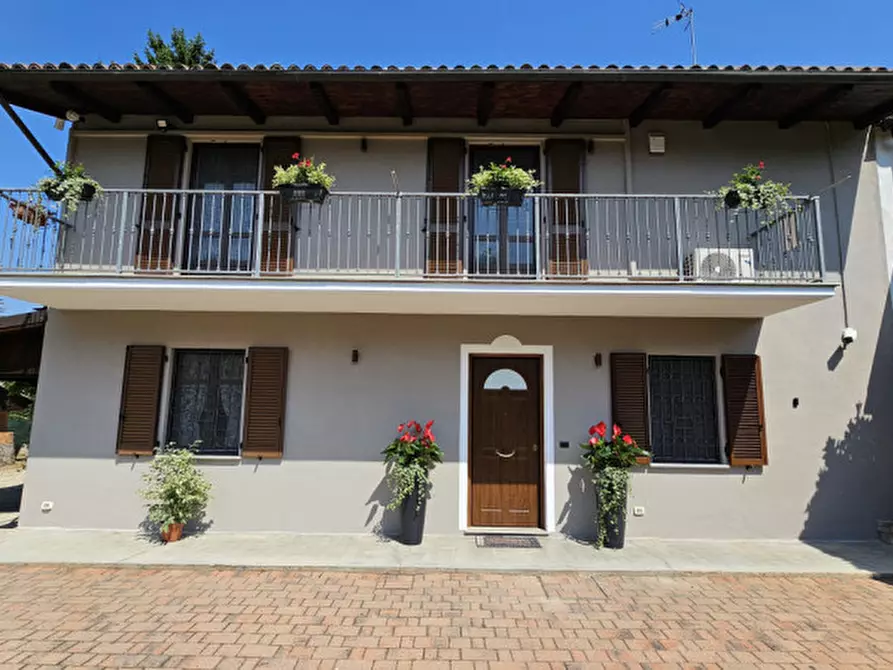 casa indipendente in vendita ad Isola d'Asti in zona Piano
