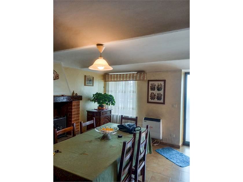 casa indipendente in vendita ad Isola d'Asti in zona Villa