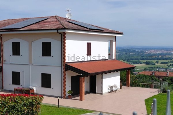 casa indipendente in vendita ad Isola d'Asti in zona Piano