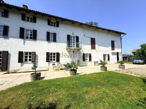 casa indipendente in vendita ad Isola d'Asti in zona Villa
