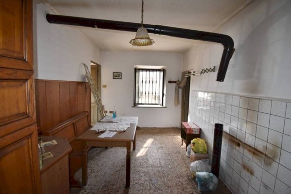 casa indipendente in vendita ad Isola d'Asti in zona Repergo