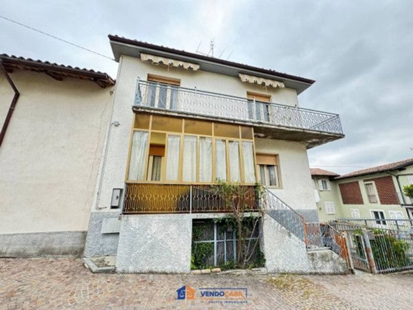 casa indipendente in vendita ad Isola d'Asti in zona Mongovone