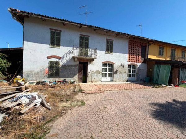 casa indipendente in vendita ad Isola d'Asti in zona Piano