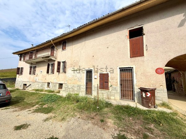 casa indipendente in vendita ad Isola d'Asti