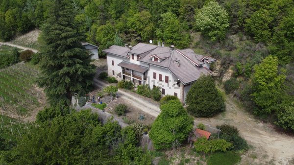 casa indipendente in vendita a Loazzolo