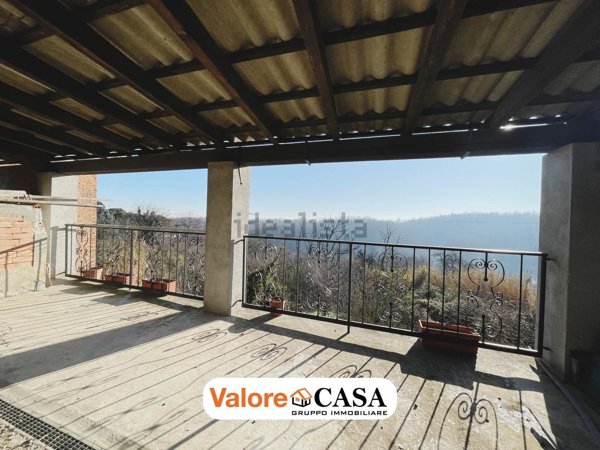 casa indipendente in vendita a Maranzana