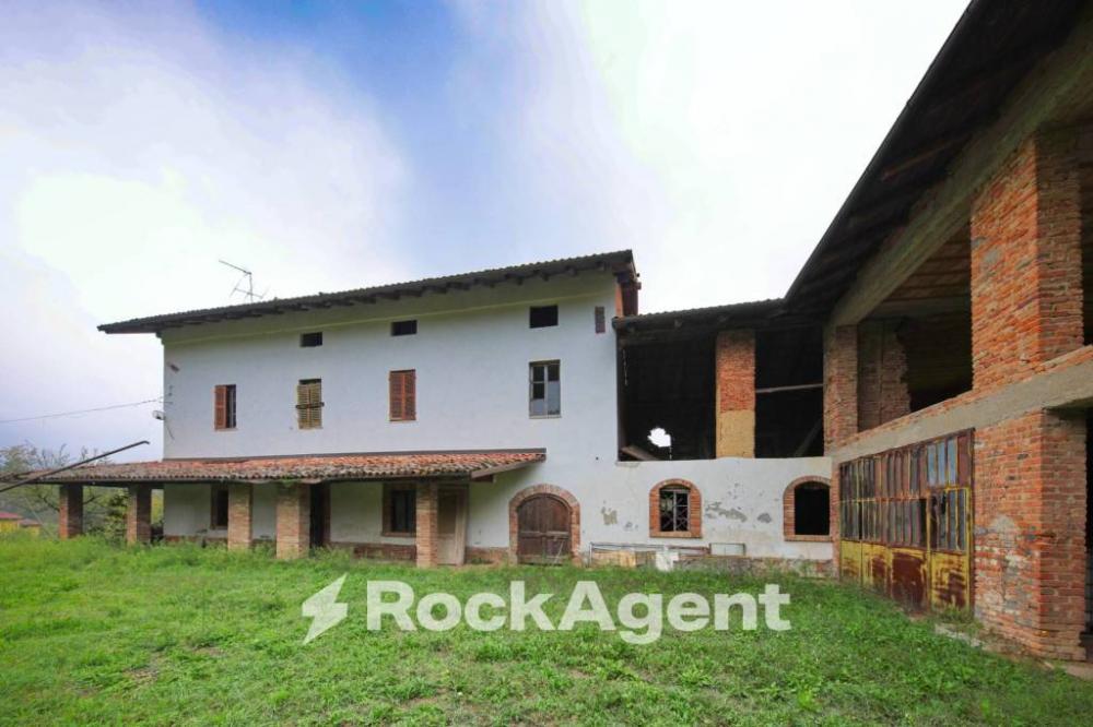 casa indipendente in vendita a Maranzana
