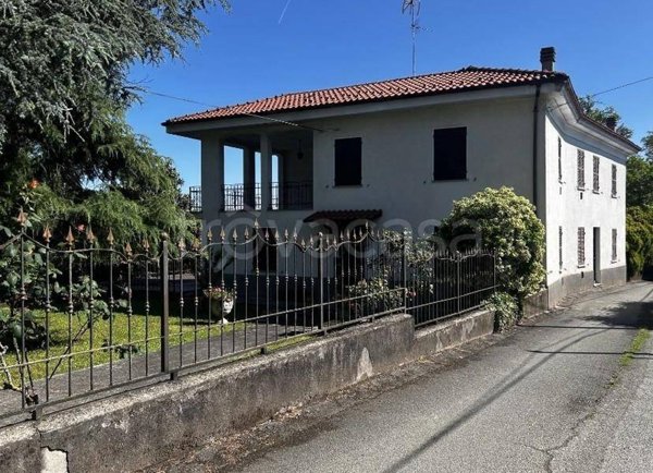 casa indipendente in vendita a Maranzana