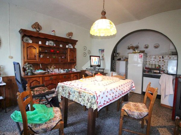 casa indipendente in vendita a Maranzana