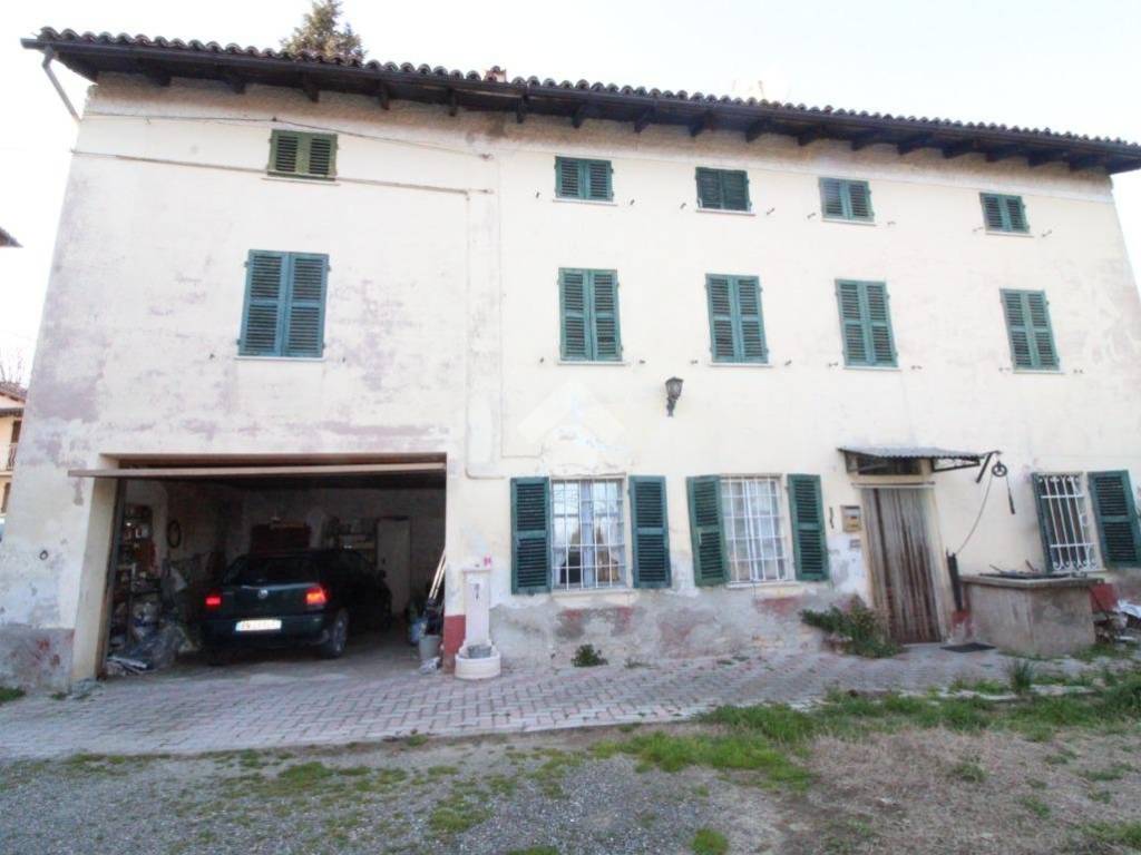 casa indipendente in vendita a Maranzana