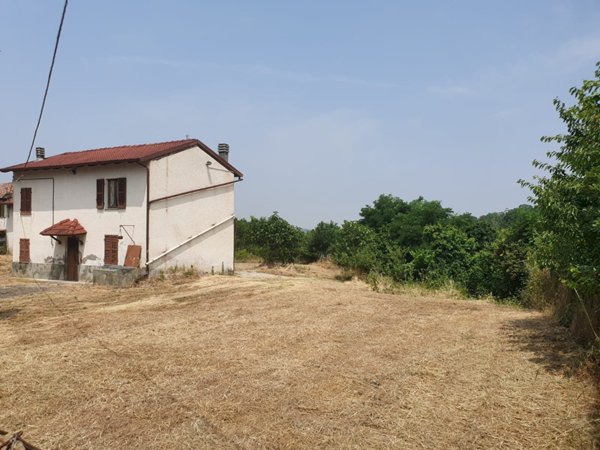 locale di sgombero in vendita a Maranzana