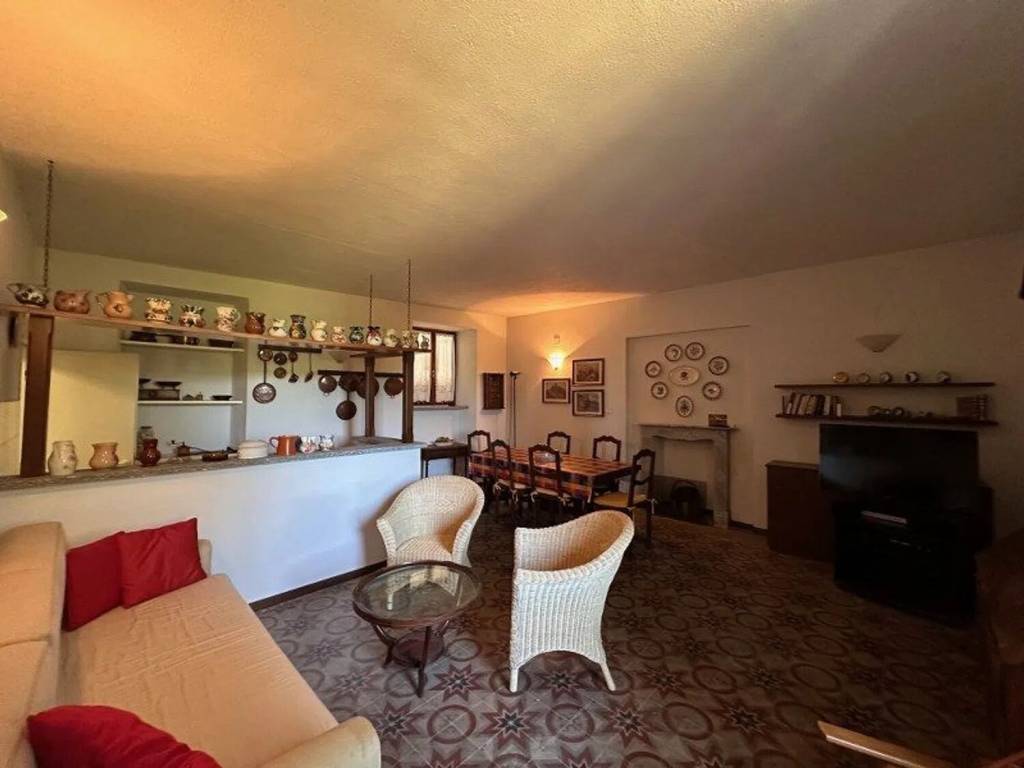 casa indipendente in vendita a Maranzana