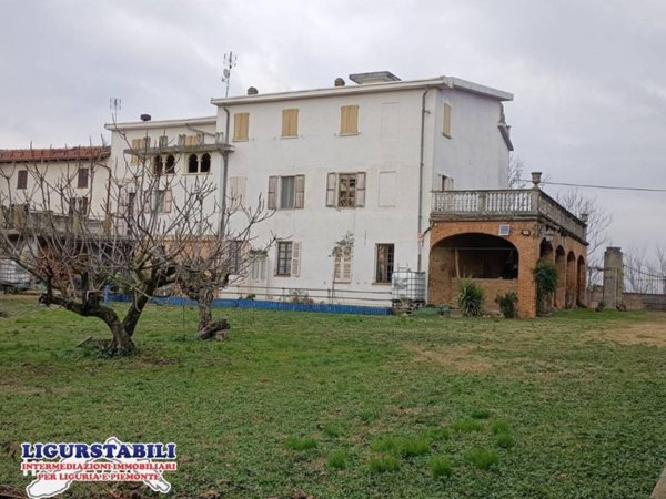 casa indipendente in vendita a Maranzana