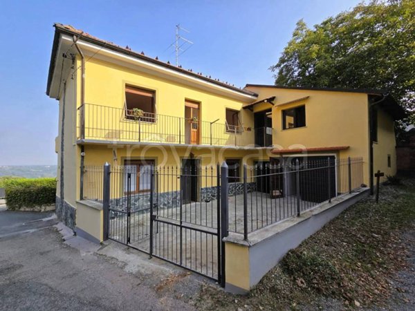 casa indipendente in vendita a Maranzana
