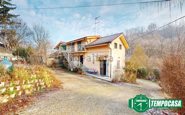 casa indipendente in vendita a Maranzana