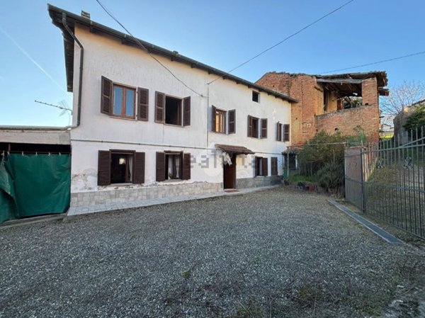 casa indipendente in vendita a Maranzana