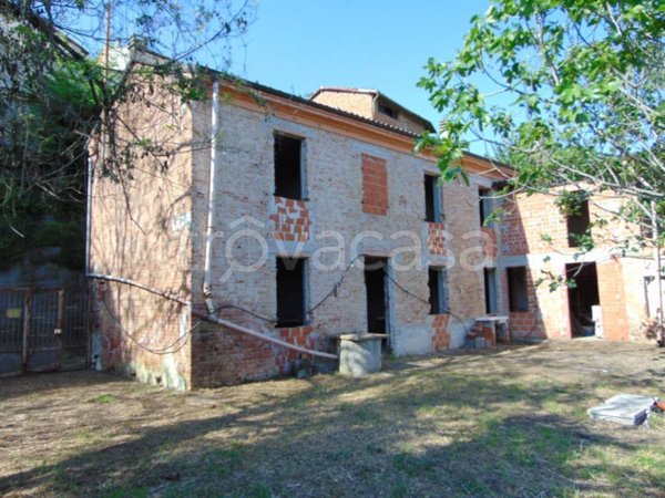 casa indipendente in vendita a Maranzana