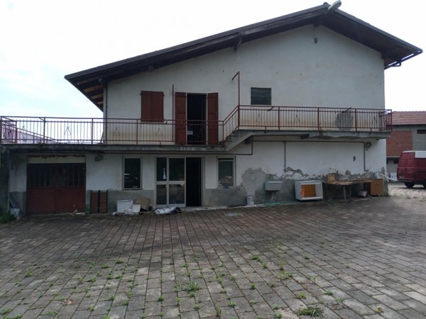 casa indipendente in vendita a Maretto