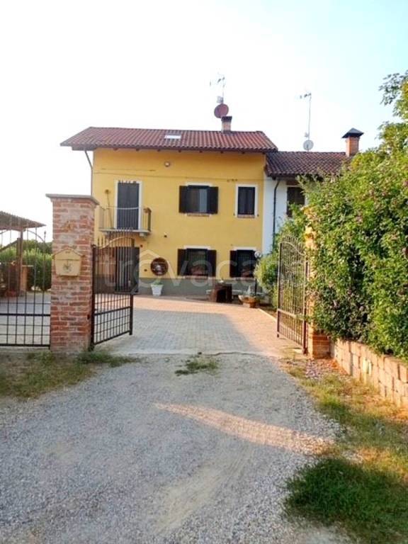casa indipendente in vendita a Maretto