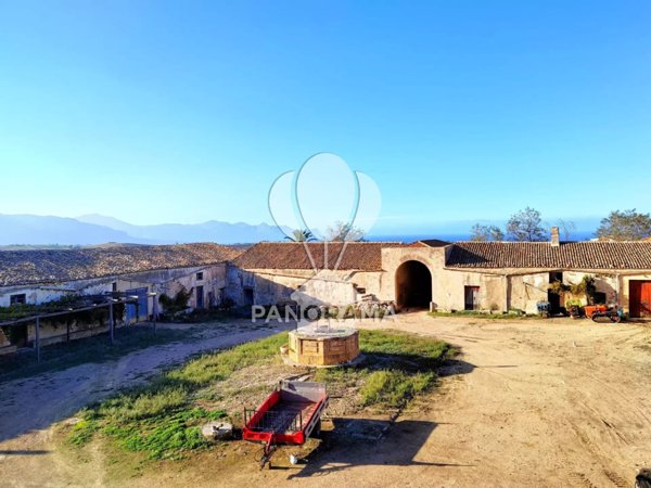 casa indipendente in vendita ad Alcamo in zona Fico