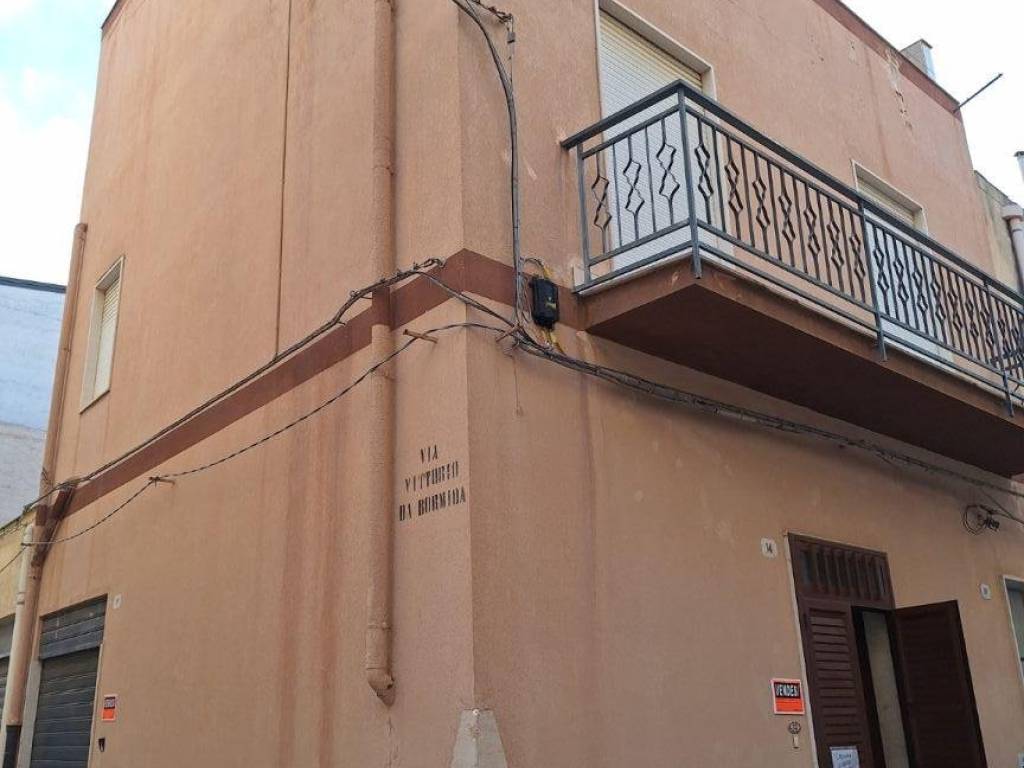 intera palazzina in vendita ad Alcamo