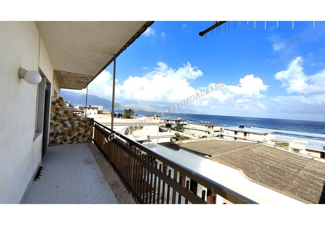 appartamento in vendita ad Alcamo in zona Alcamo Marina