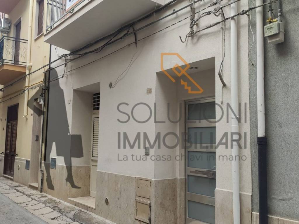 appartamento in vendita ad Alcamo in zona Centro Città
