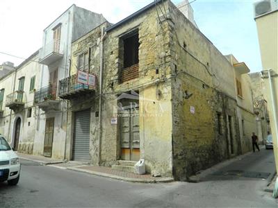 casa indipendente in vendita ad Alcamo in zona Centro Città