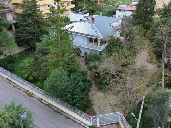 casa indipendente in vendita ad Alcamo