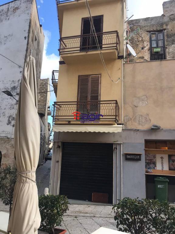 ufficio in vendita ad Alcamo in zona Centro Città