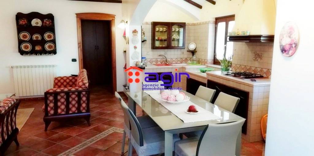 casa indipendente in vendita ad Alcamo