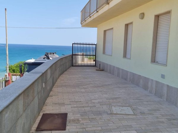 appartamento in vendita ad Alcamo in zona Alcamo Marina