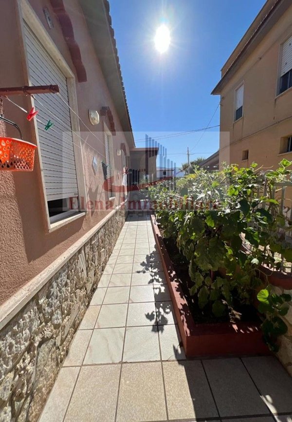 casa indipendente in vendita ad Alcamo in zona Alcamo Marina