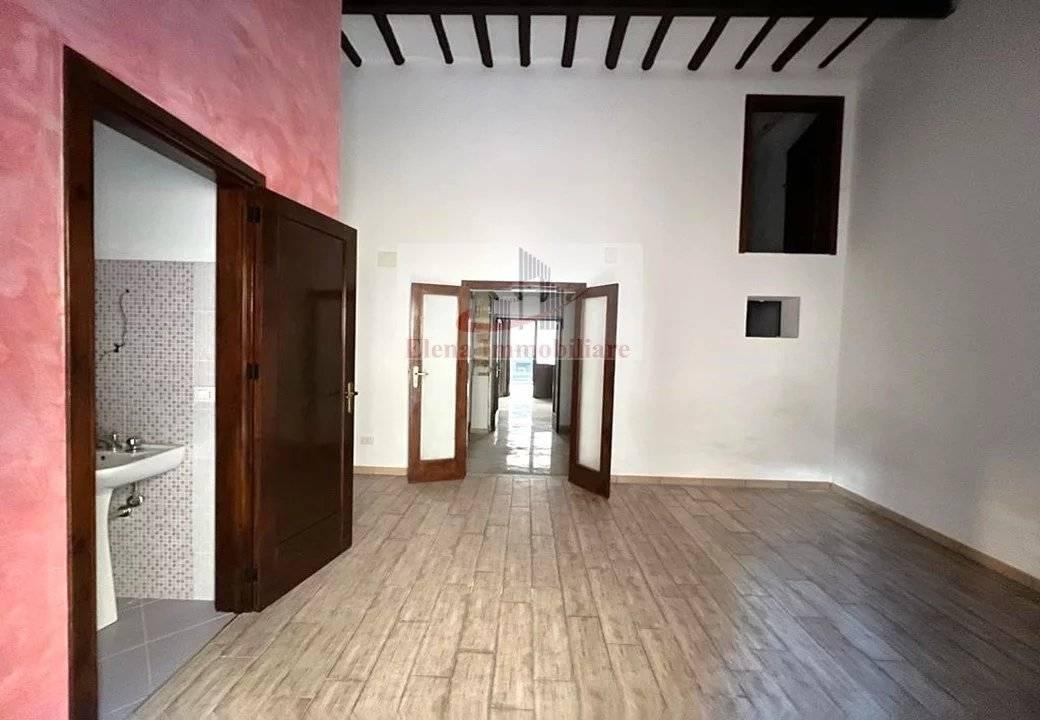 appartamento in vendita ad Alcamo in zona Centro Città