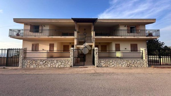 casa indipendente in vendita ad Alcamo in zona Alcamo Marina