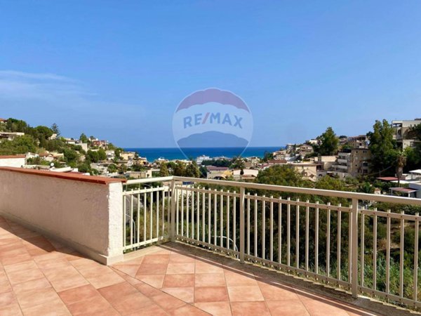 casa indipendente in vendita ad Alcamo in zona Alcamo Marina