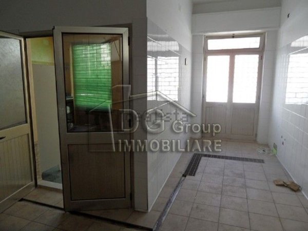 locale commerciale in vendita ad Alcamo
