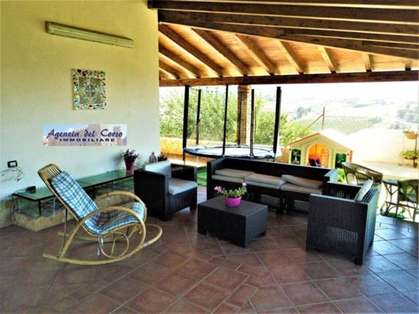 casa indipendente in vendita ad Alcamo in zona Alcamo Marina