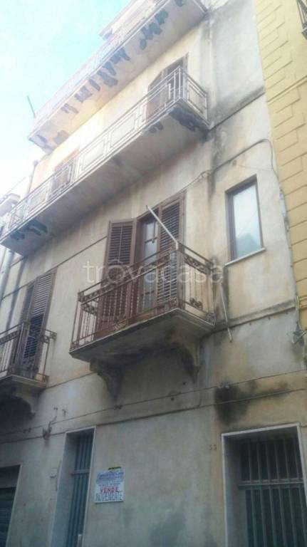 casa indipendente in vendita ad Alcamo in zona Centro Città